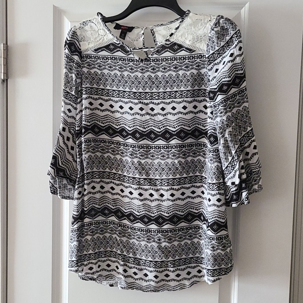 IZ Byer Girls Size 16 blouse/ top